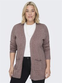 Brun strikket cardigan med lange ermer, åpen foran og to frontlommer. Myk tekstur og ribbede mansjetter med avslappet passform.
