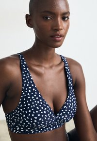 LASCANA - TRIANGEL TOP TURI - Bikiniyläosa - navy Pienoiskuva 1