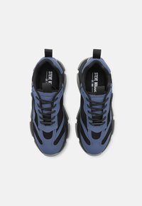 Steve Madden POSSESS - Sneakers low - navy/ black