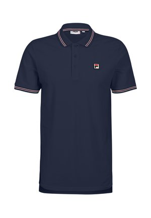 Granatowa koszulka polo z dwoma guzikami, kontrastowym kołnierzykiem w czerwono-białe paski oraz małym wyszytym logo na piersi.