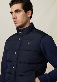 Hackett London Strukirani kaput - midnight blue