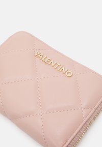 Valentino Bags OCARINA - Plånbok - cipria