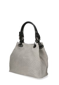 Borsa intrecciata grigia con manici in pelle nera, superficie testurizzata e dettagli circolari in metallo. Spaziosa con una forma morbida e strutturata.