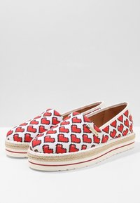 Love Moschino Espadrilles - white