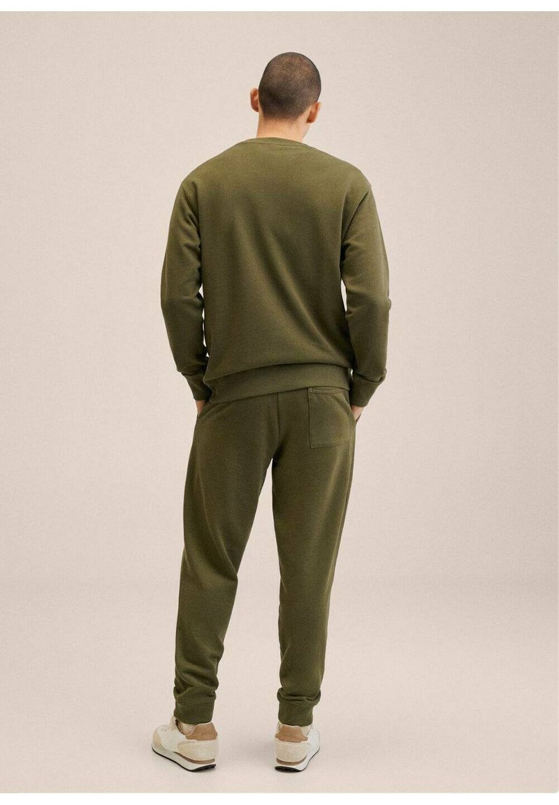 Herren Trainingsanzüge | Mango NOLE Jogginghose khaki - GD51886 Herren Trainingsanzüge | Mango NOLE Jogginghose khaki - GD51886