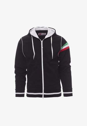 Sweat à capuche noir zippé avec intérieur blanc, cordons blancs et bande colorée (verte et rouge) sur l'épaule. Poignets et ourlet côtelés.