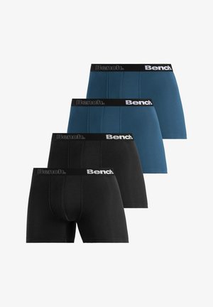 Schwarze Boxershorts mit passgenauer Passform, versehen mit einem roten und grauen "Bench."-Logo am Bund. Hergestellt aus einem weichen Stretchmaterial.