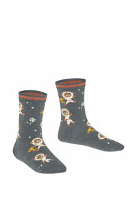 Graue Baumwollsocken mit einem verspielten Muster von weltraumthemen Bären in weißen und orangefarbenen Anzügen, mit orangen gestreiften Bündchen.