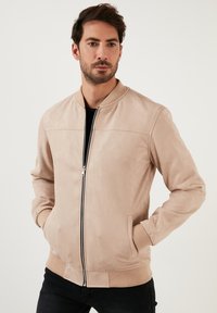 Buratti REGULAR FIT - Bomberjacks - beige