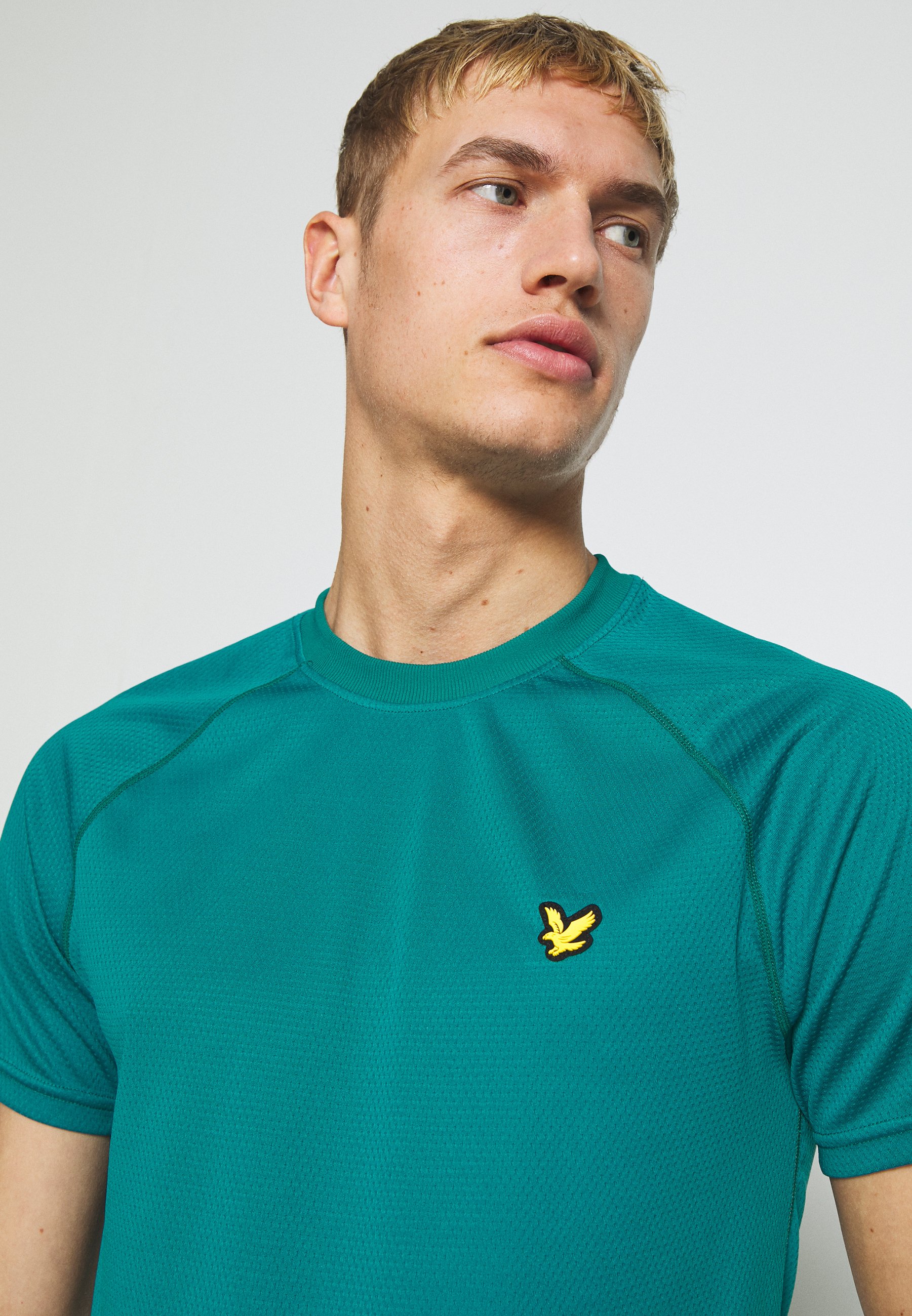 Lyle & Scott CORE RAGLAN T shirts teal green Zalando.no Lyle & Scott CORE RAGLAN - T-shirts - teal green