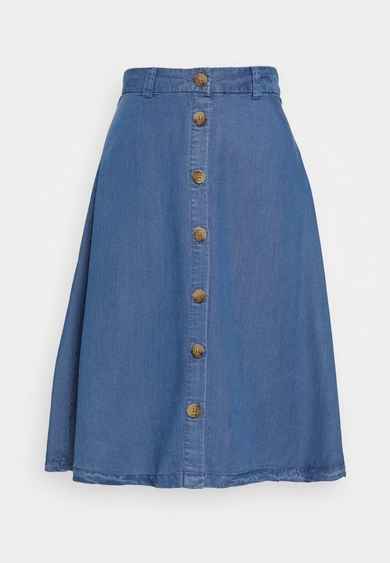 Denim A-linje kjol i medelblått, med frontknäppning med bruna knappar, bältesöglor och en något utsvängd fåll.