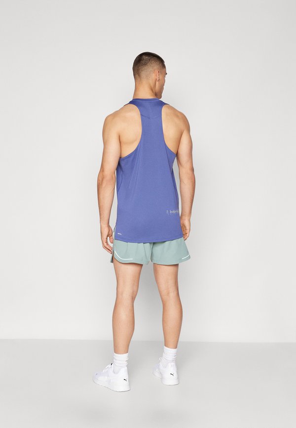 RUN SHORT - Sports shorts3