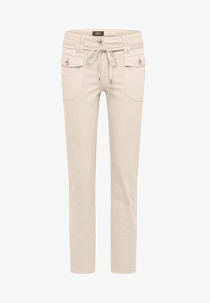 Beiget, kapeat housut, joissa on nappi ja nyörisyöttö vyötäröllä, kaksi etutaskua nappikiinnityksellä sekä vyölenkit.