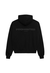 Schwarzer Hoodie aus Baumwolle mit einem Rückenmotiv, das in großen, erhabenen Buchstaben "VERBOTEN" und darunter "10119, BERLIN" zeigt.