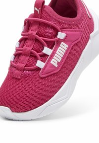 Puma RETALIATE 3 KLEIN - Obuća za bebe - pink- white