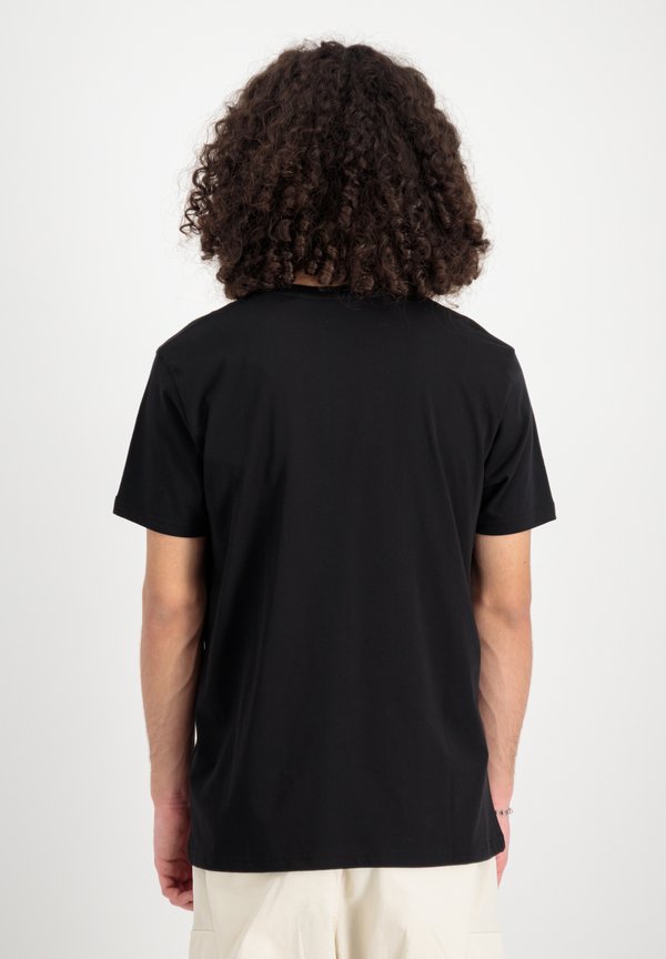 BASIC - Print T-shirt3