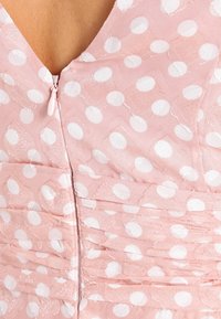 Esprit Collection Vapaa-ajan mekko - nude