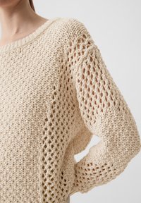 comma casual identity MIT LABEL PATCH - Strickpullover - beige