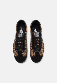 Vans SPORT LOW UNISEX - Športni copati - black