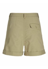 Pantaloni corti khaki con orlo piegato e una tasca posteriore, realizzati in tessuto resistente. Presentano un frontale liscio e passanti per la cintura.