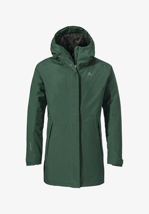 Giacca impermeabile verde scuro con cappuccio, zip frontale e chiusure a scatto; presenta tasche laterali e un logo sul petto.