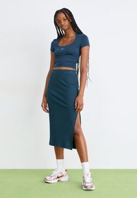 Nike Sportswear SKIRT - Saia lápis - armory navy