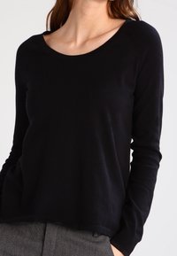 Sisley Strickpullover - black
