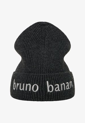 Zwarte gebreide beanie met een licht puntige top, met ribbelstructuur en witte geborduurde tekst "bruno banani" op de omgeslagen rand.