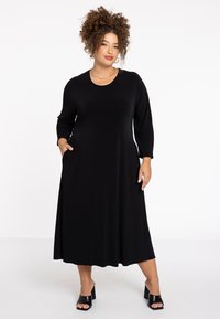 YOEK Strickkleid - black