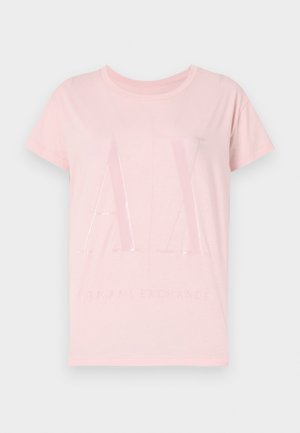 Vaaleanpunainen puuvillapaita, jossa on lyhyet hihat, etupuolella kiiltävä "AX"-logo ja teksti "ARMANI EXCHANGE", pyöreä pääntie.