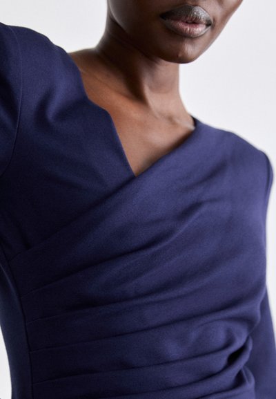 Emporio Armani VESTITO - Jersey dress - blu mezzanotte