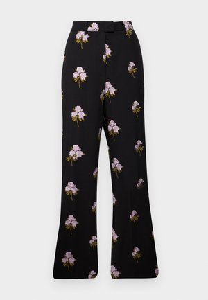 Pantaloni neri a fiori con ricami di fiori viola, design affusolato, gamba larga e dettaglio in vita. Tessuto morbido con una superficie liscia.