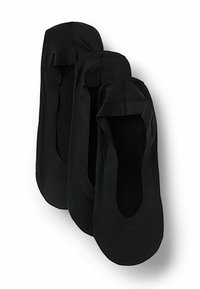 Bailarinas negras de tela suave, con punta redondeada, diseño bajo y bordes elásticos para un ajuste ceñido. Tres pares apilados.