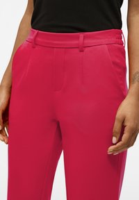 Object LISA SLIM NOOS - Broek - viva magenta