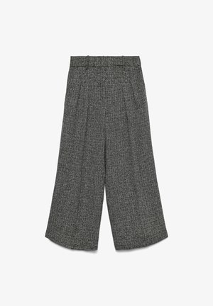 Pantaloni grigi in tweed a vita alta e gamba larga, con pieghe e passanti per cintura, stesi su sfondo bianco.