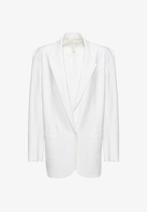 Blazer bianco su misura con rever a lancia, maniche lunghe e due tasche frontali, mostrato su uno sfondo bianco semplice.
