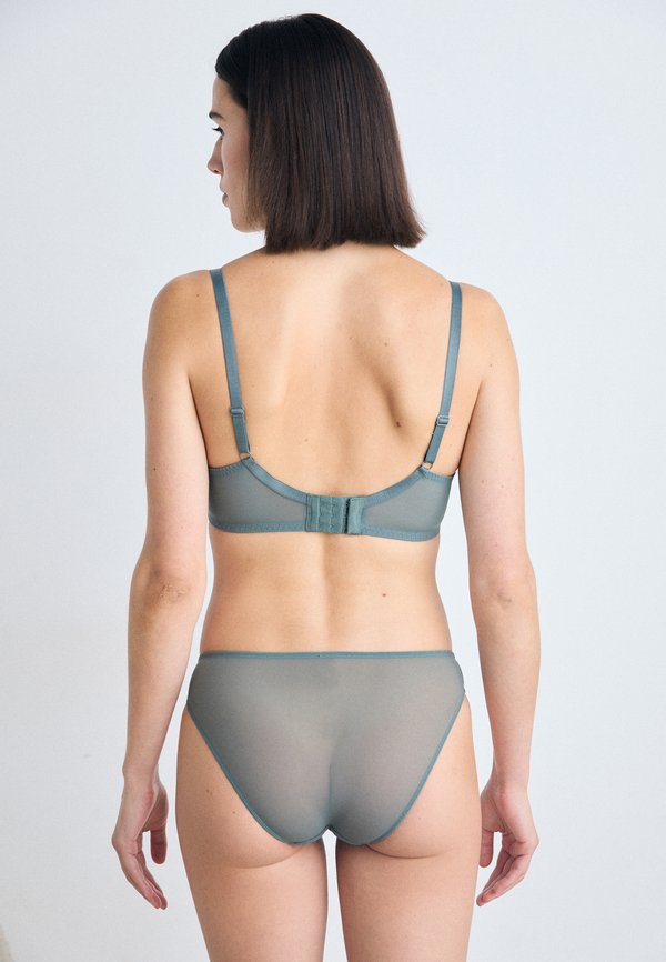 ARISTA 2 PACK - Briefs4