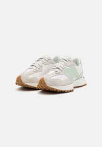 New Balance WS327 - Sneaker low - silver/moss