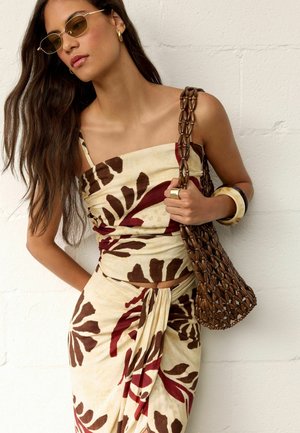BHOEM, REGULAR FIT - RUCHED BANDEAU TOP - Top - tan brown