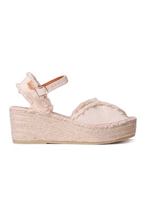 Bežīgas espadrilas ar auklu papēdi, ar auduma augšdaļu, franjām, regulējamu potītes siksnu un austu jutu zoli.