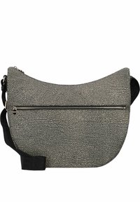 Borsa a spalla in materiale testurizzato nero e crema, con silhouette curva, tracolla regolabile e tasca con zip frontale.