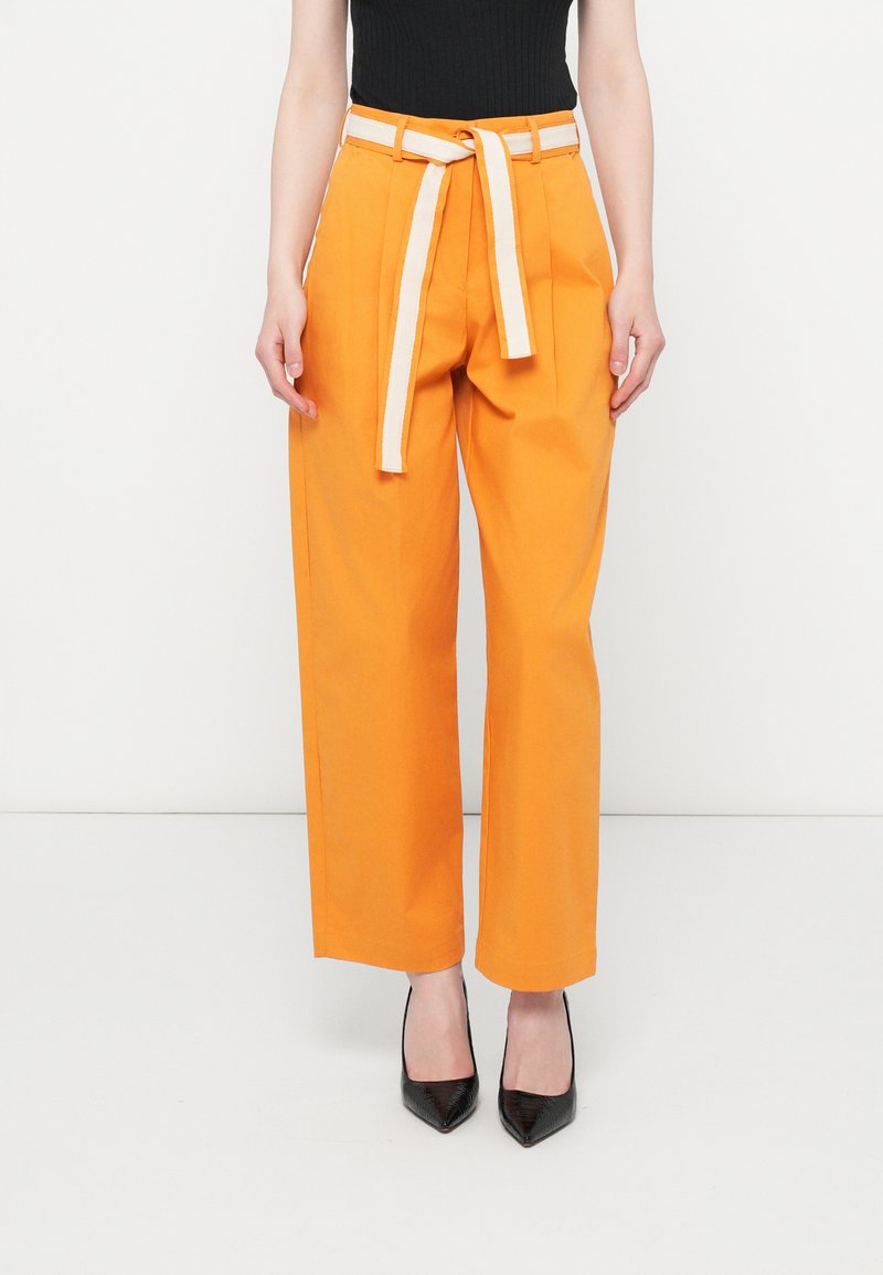 Emporio Armani Broek oranje Emporio Armani Broek oranje