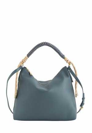 Sac à main en cuir bleu avec poignée tressée gris et beige et bandoulière ajustable, doté d'une fermeture éclair et de ferrures dorées.