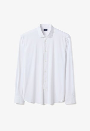 Camicia bianca a maniche lunghe con bottoni, collo ampio e polsini, distesa e con bottoni chiusi, etichetta del marchio all'interno del collo.