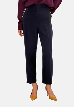 Lipsy, MILITARY BUTTON TAPERED TROUSERS - Stoffhose - navy