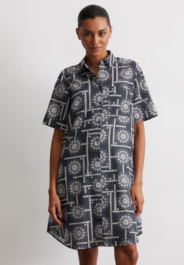 RELAXED - Blusenkleid