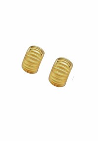 Pendientes de resina amarilla con forma cilíndrica, que presentan una textura acanalada y un acabado suave, reflejando la luz con sutiles destellos.