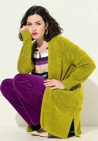 Ulla Popken OPEN SHAPE LONG SLEEVE - Strickjacke - avocado green