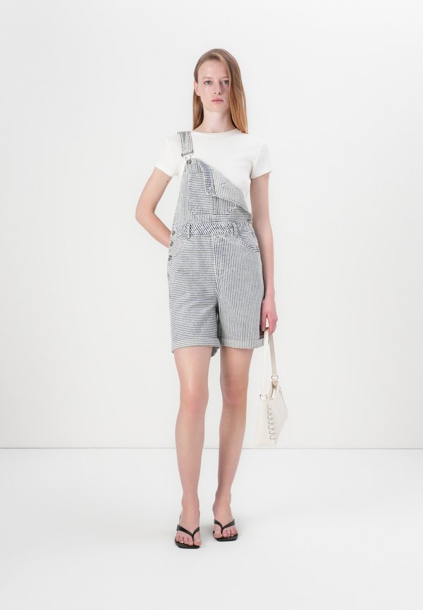 ONLNELLA STRIPED PLAYSUIT - Dungarees3