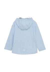 Giacca a zip leggera blu chiaro con cappuccio e maniche lunghe. Realizzata in materiale morbido e impermeabile. Presenta polsini elasticizzati e un logo sulla manica sinistra.